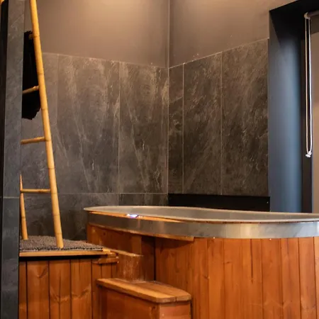 - Cinema Et Jacuzzi Shelby * Bordeaux