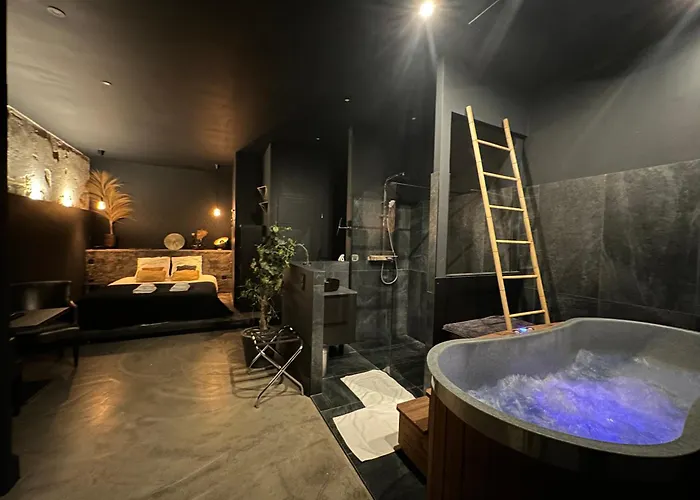 - Cinema Et Jacuzzi Shelby بوردو